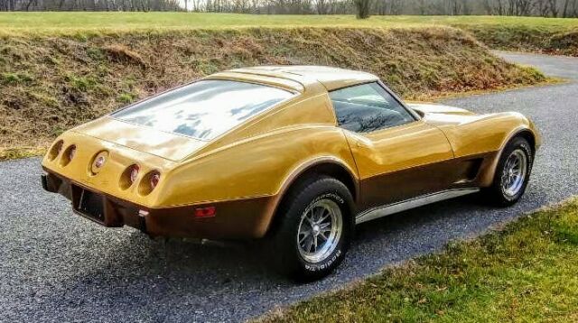 Chevrolet Corvette 1972 image number 26