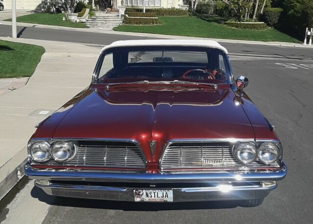 Pontiac Bonneville 1961 image number 3