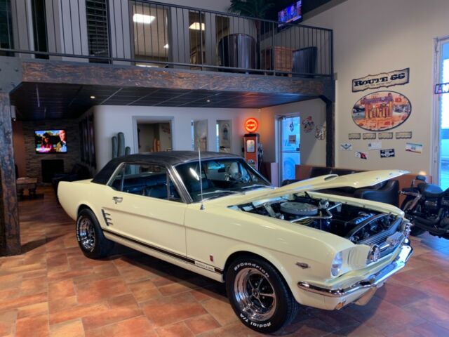 Ford Mustang 1966 image number 2