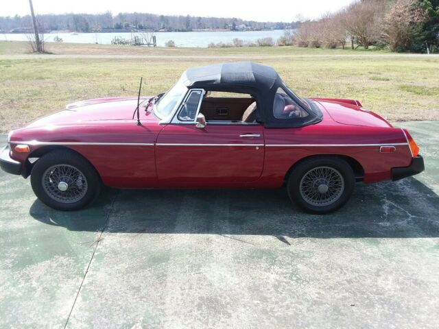 MG MGB 1978 image number 1