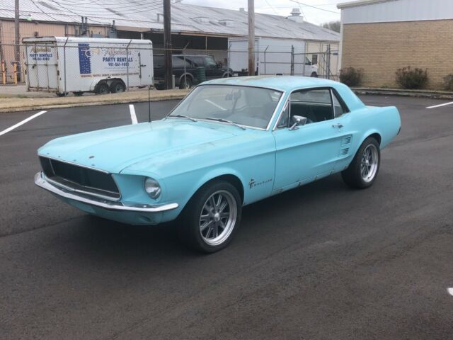 Ford Mustang 1967 image number 24