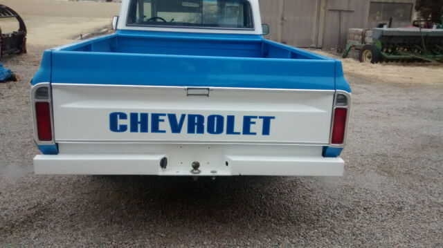 Chevrolet C-10 1971 image number 13