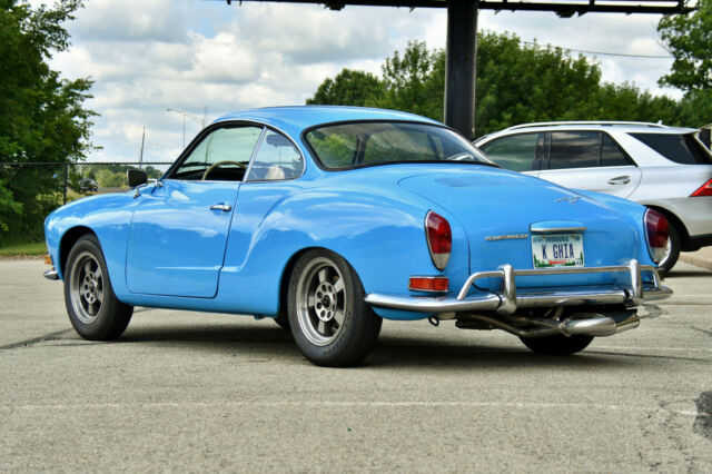 Volkswagen Karmann Ghia 1971 image number 36