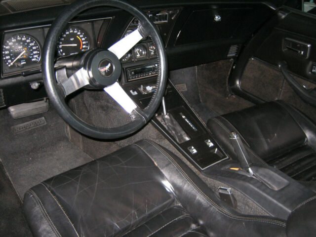 Chevrolet Corvette 1979 image number 8