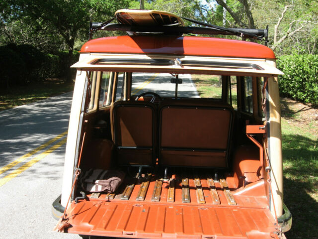 Willys Station Wagon 1950 image number 11