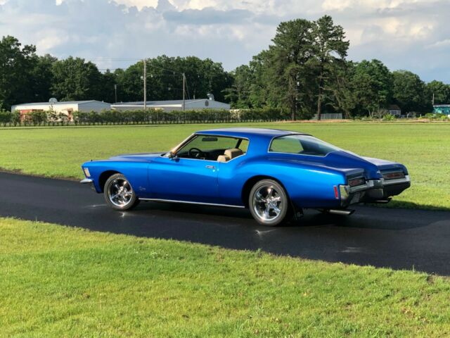 Buick Riviera 1972 image number 11