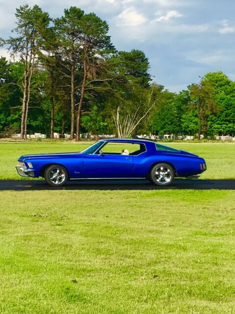 Buick Riviera 1972 image number 28