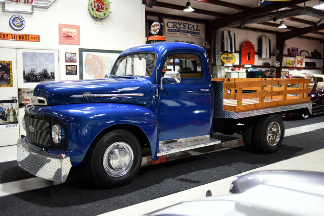 Ford F-350 1952 image number 0