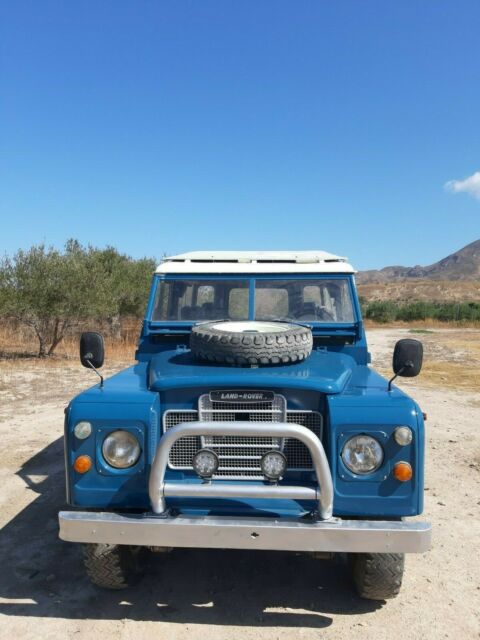 Land Rover Defender 1974 image number 1