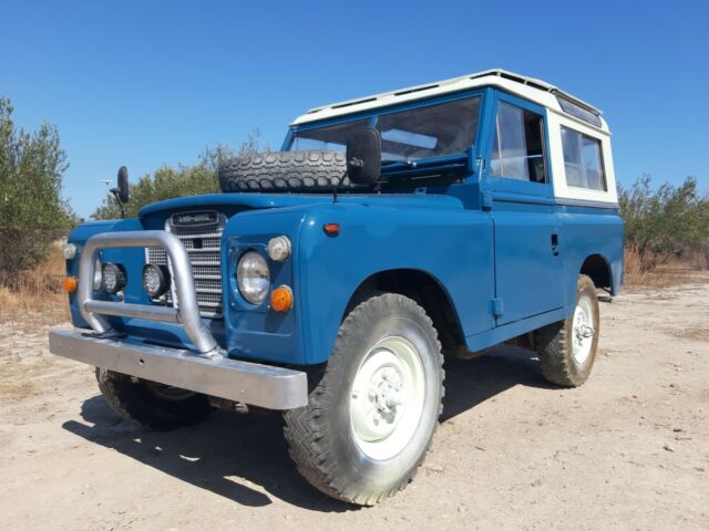 Land Rover Defender 1974 image number 12