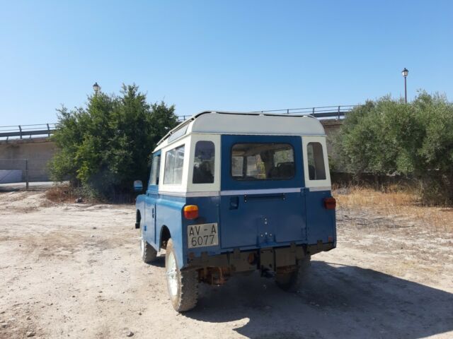 Land Rover Defender 1974 image number 15