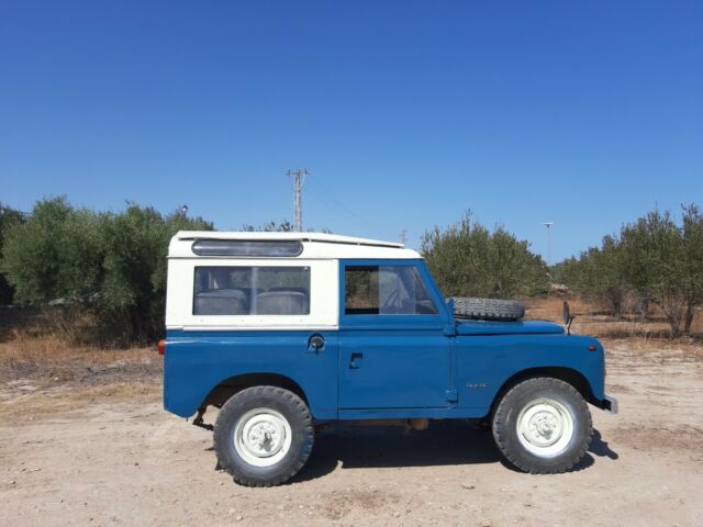 Land Rover Defender 1974 image number 17