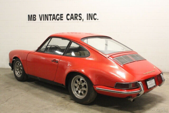 Porsche 911 1966 image number 10