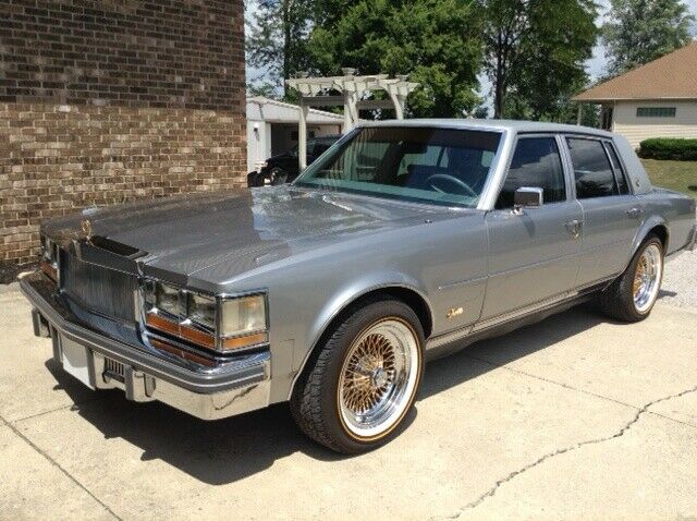 Cadillac Seville 1976 image number 11