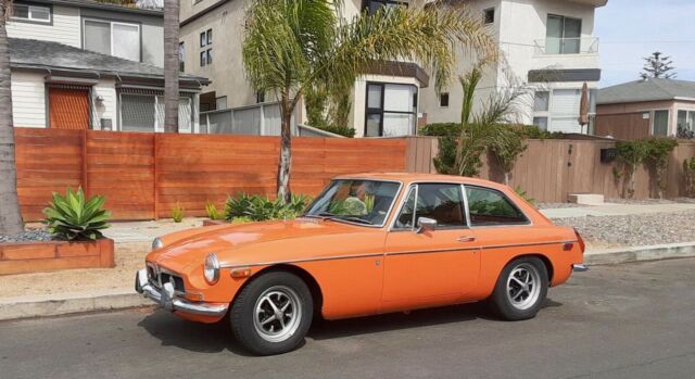 MG MGB 1974 image number 0