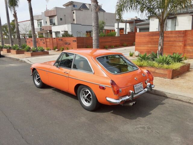 MG MGB 1974 image number 7