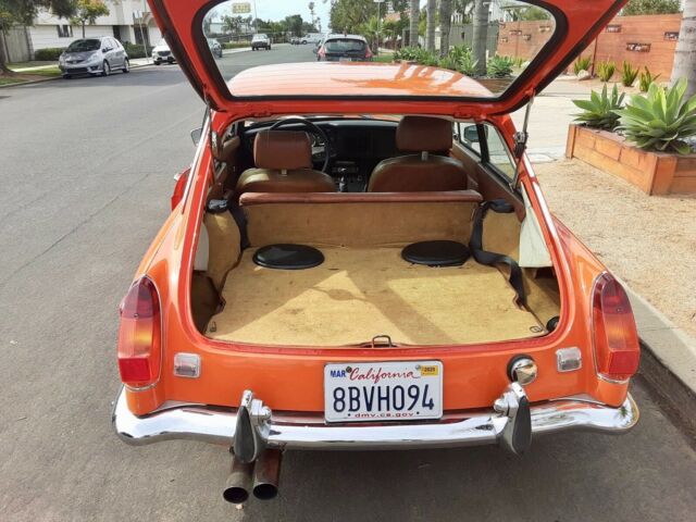 MG MGB 1974 image number 9