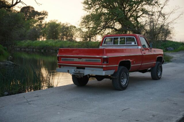 Chevrolet C/K Pickup 1500 1977 image number 23