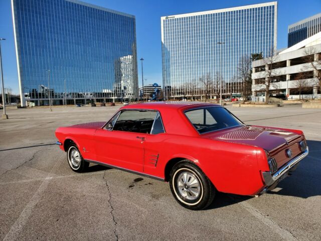 Ford Mustang 1966 image number 25