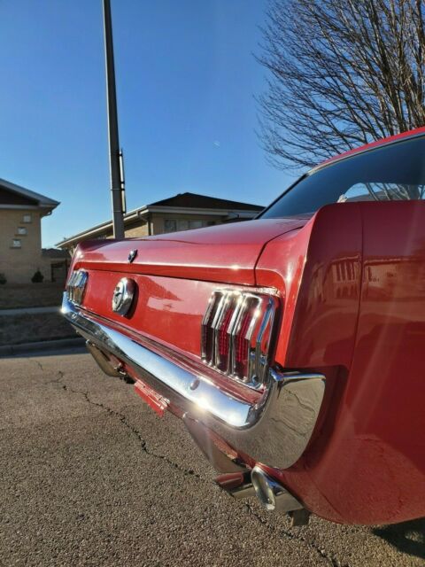 Ford Mustang 1966 image number 30