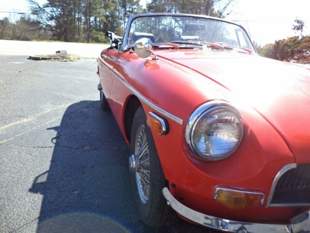 MG MGB 1971 image number 2