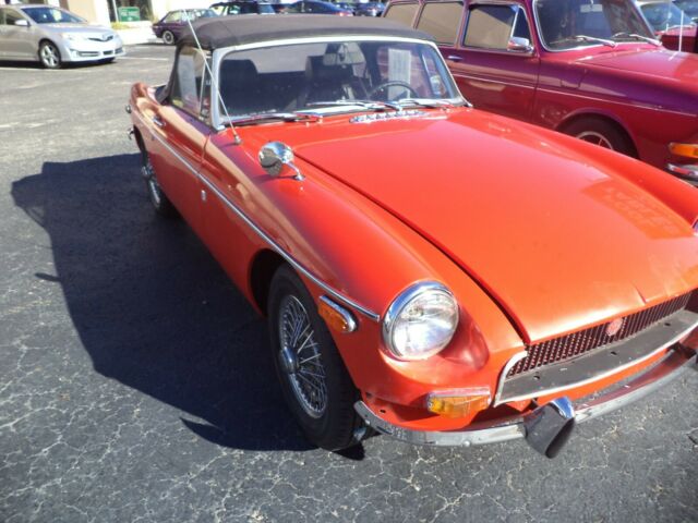 MG MGB 1971 image number 23