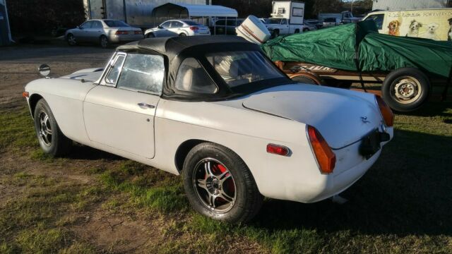 MG MGB 1978 image number 17