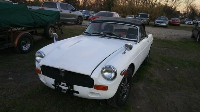 MG MGB 1978 image number 23