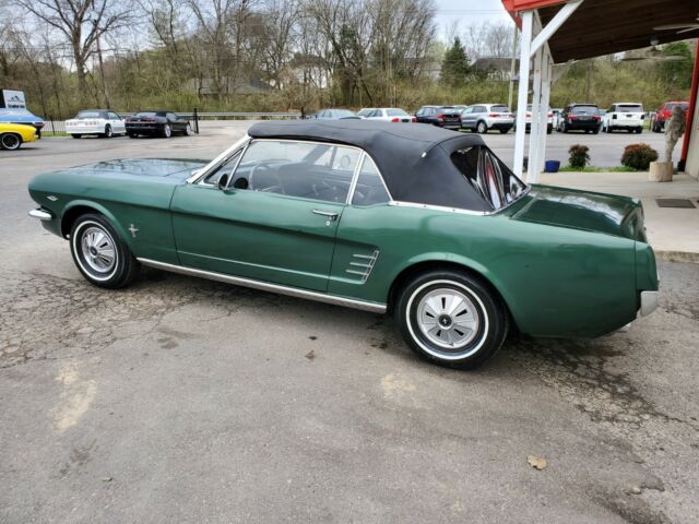 Ford Mustang 1966 image number 20