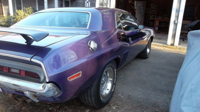 Dodge Challenger 1971 image number 18