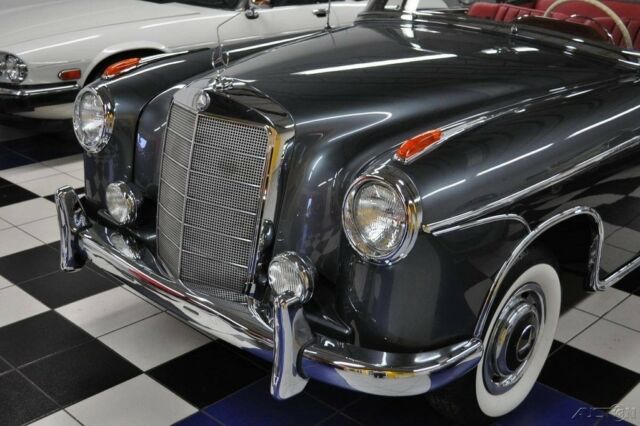 Mercedes-Benz 200-Series 1960 image number 28