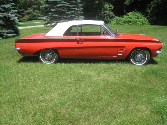 Pontiac Tempest 1962 image number 0