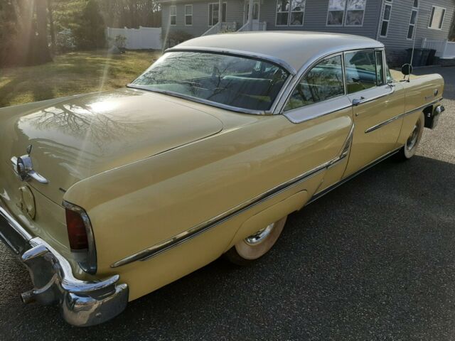 Mercury Two door hardtop 1955 image number 0