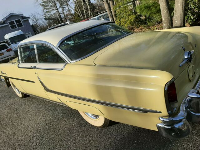 Mercury Two door hardtop 1955 image number 1