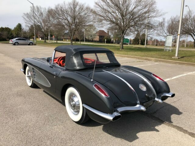 Chevrolet Corvette 1958 image number 12