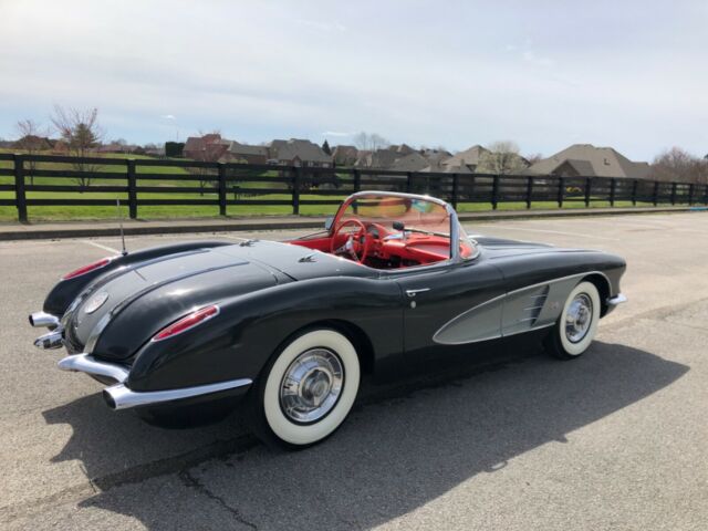 Chevrolet Corvette 1958 image number 22