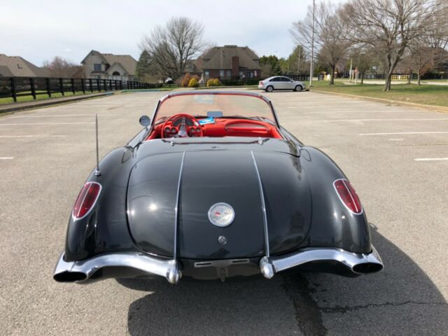 Chevrolet Corvette 1958 image number 4