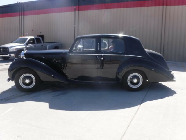 Bentley R Type 1954 image number 0