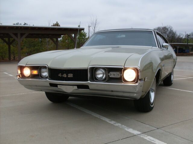 Oldsmobile 442 1968 image number 1