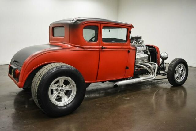 Ford 5-window Coupe 1931 image number 29