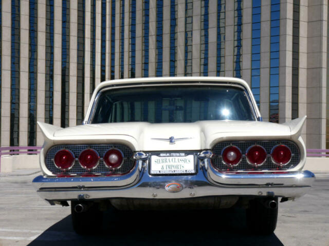 Ford Thunderbird 1960 image number 2