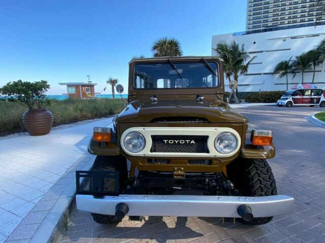 Toyota FJ Cruiser 1975 image number 0