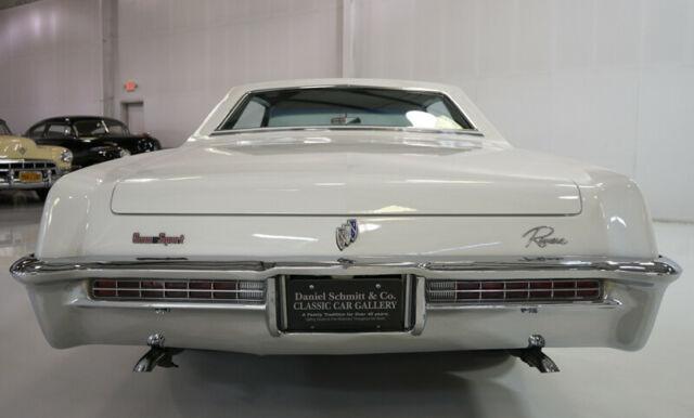 Buick Riviera 1965 image number 24