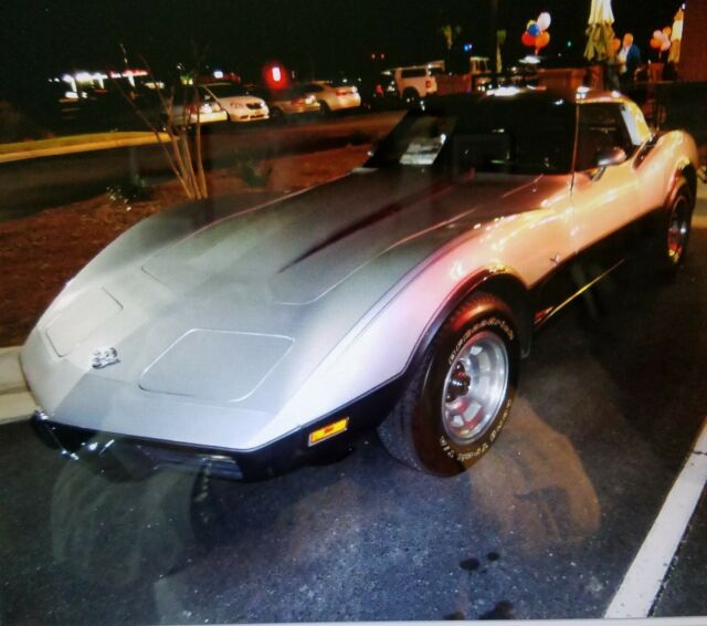 Chevrolet Corvette 1978 image number 12