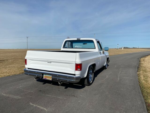 Chevrolet C-10 1974 image number 16