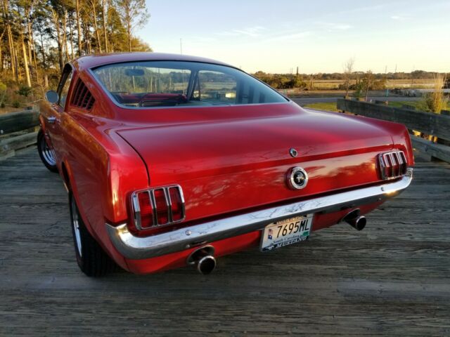 Ford Mustang 1965 image number 31