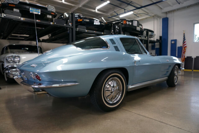 Chevrolet Corvette 327/365HP L76 V8 4 spd Coupe with AC 1964 image number 18