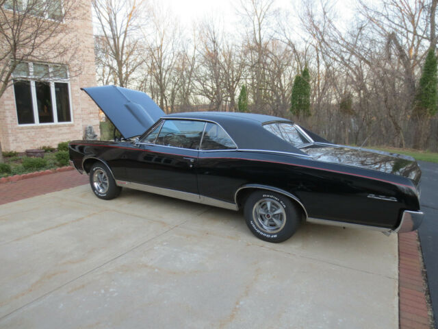 Pontiac GTO 1967 image number 1