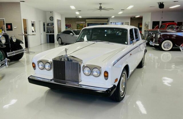 Rolls-Royce Silver Shadow 1975 image number 1