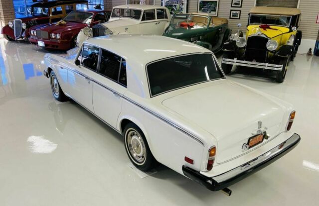 Rolls-Royce Silver Shadow 1975 image number 29